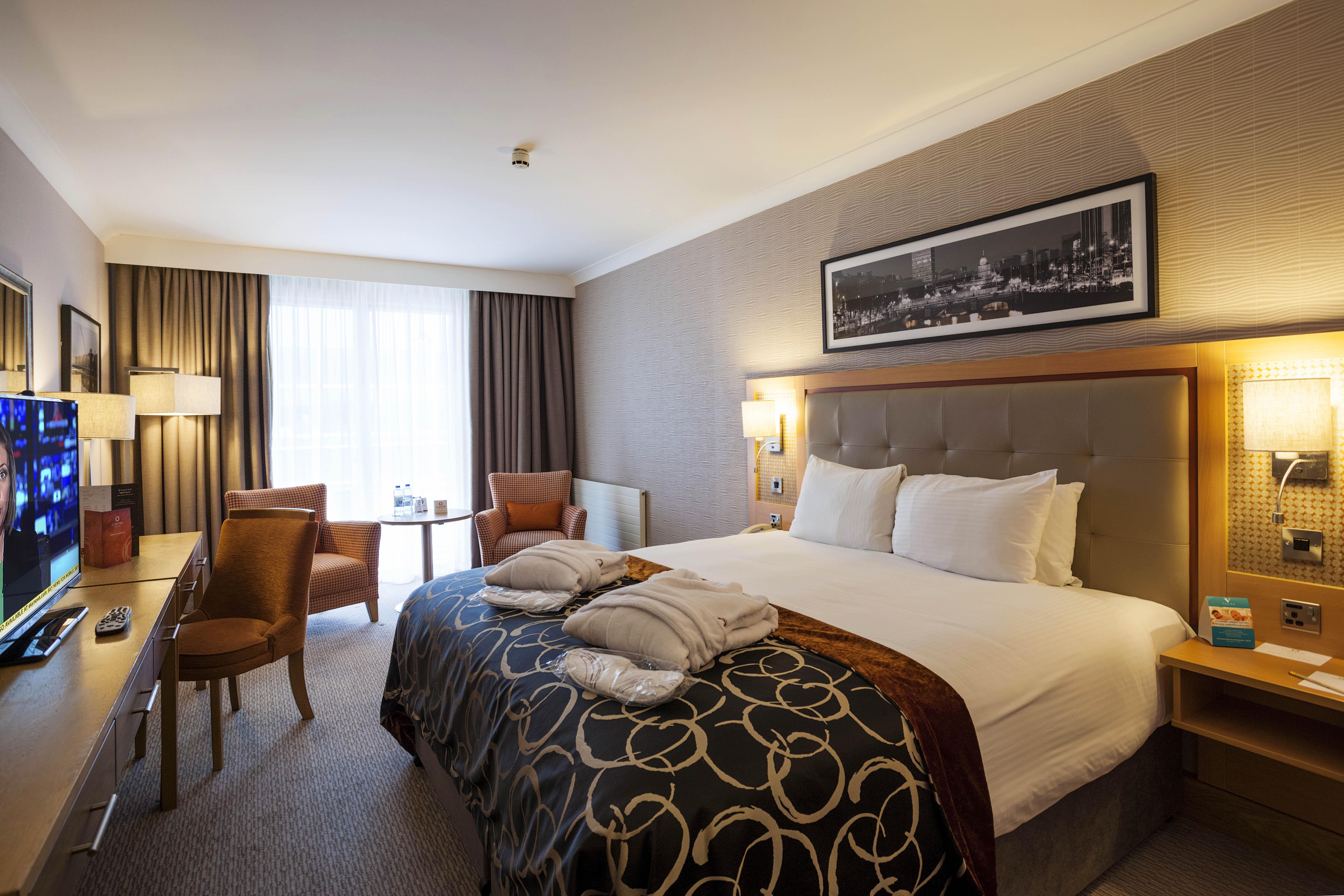 Clayton Hotel Cardiff Lane — Bilder 1